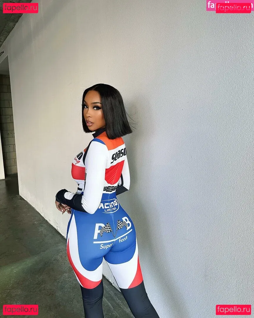 viandradunn Onlyfans Photo Gallery 