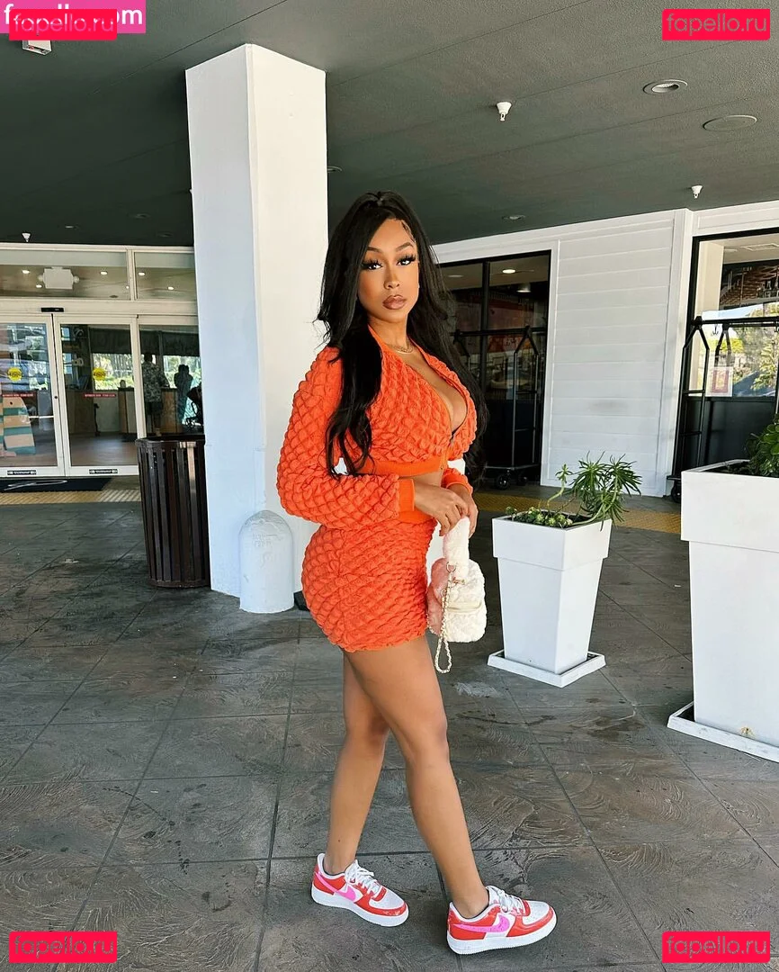 viandradunn Onlyfans Photo Gallery 