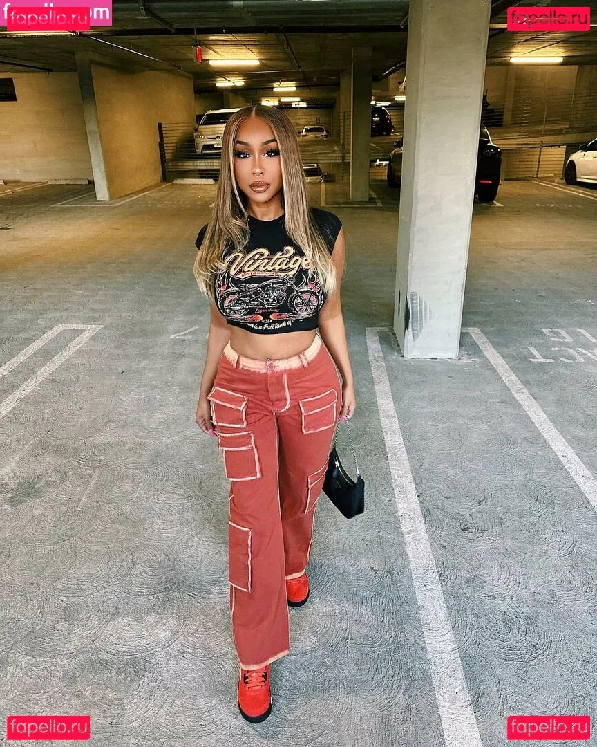 viandradunn Onlyfans Photo Gallery 