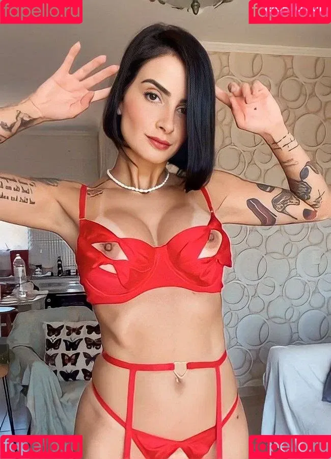 Gabi Benvenutti Onlyfans Photo Gallery 
