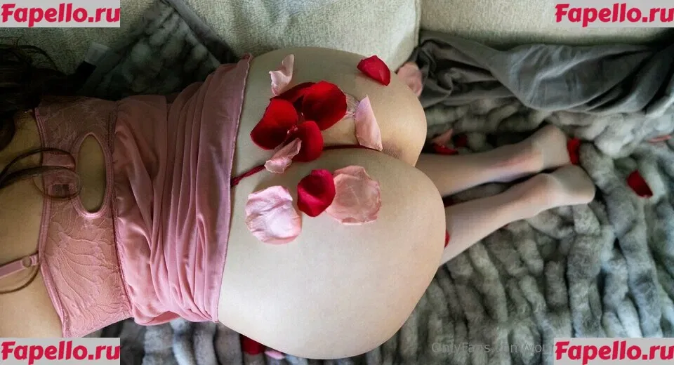 Your_Submissive_Doll Onlyfans Photo Gallery 