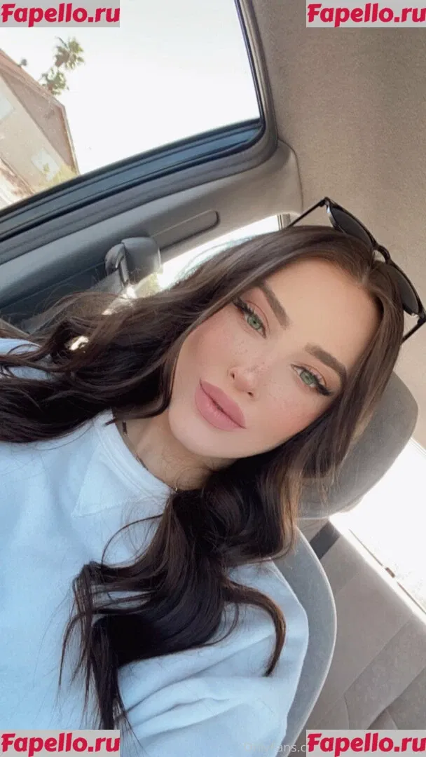 Aubree Valentine Onlyfans Photo Gallery 