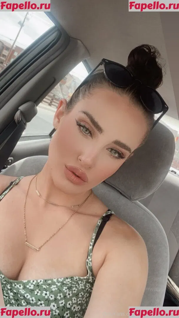 Aubree Valentine Onlyfans Photo Gallery 