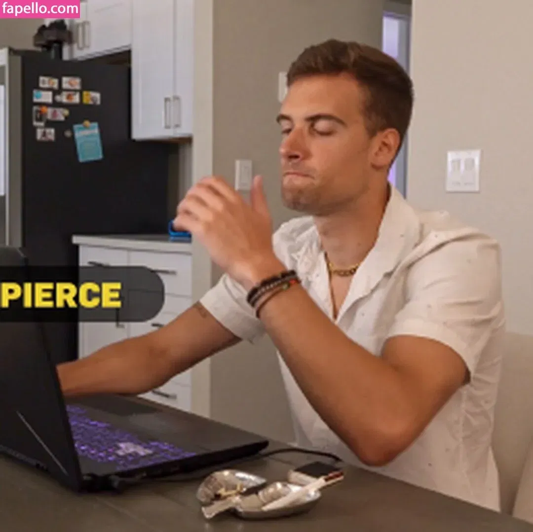 Aubree Valentine Onlyfans Photo Gallery 