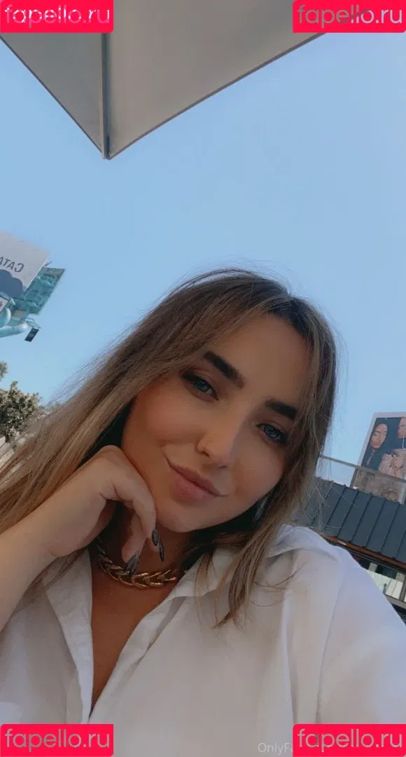 Shannon Carpenter Onlyfans Photo Gallery 