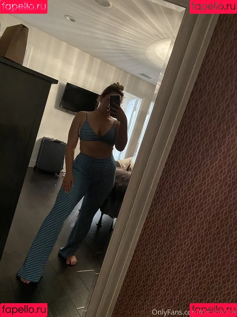 Shannon Carpenter Onlyfans Photo Gallery 