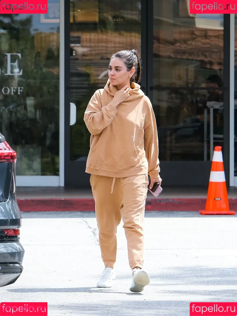 Mila Kunis Onlyfans Photo Gallery 