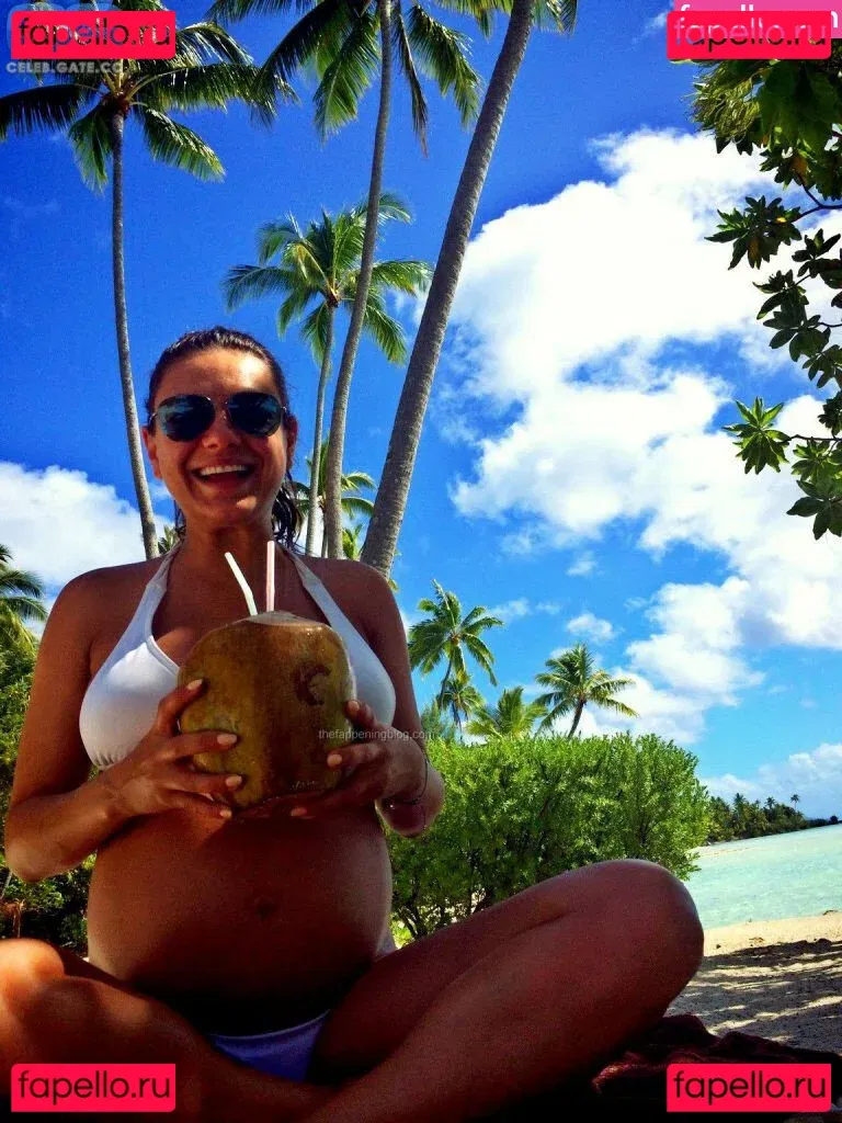 Mila Kunis Onlyfans Photo Gallery 