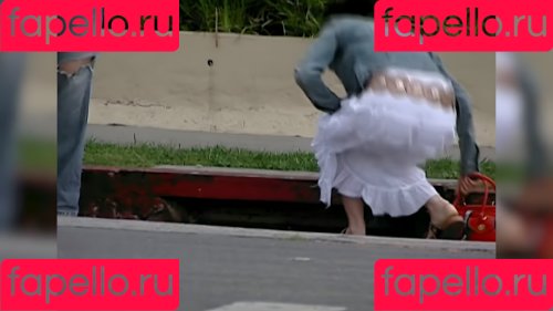 Mila Kunis Onlyfans Photo Gallery 