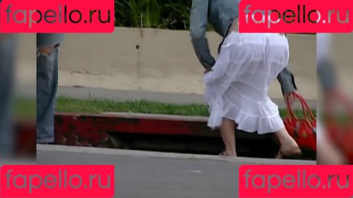 Mila Kunis Onlyfans Photo Gallery 