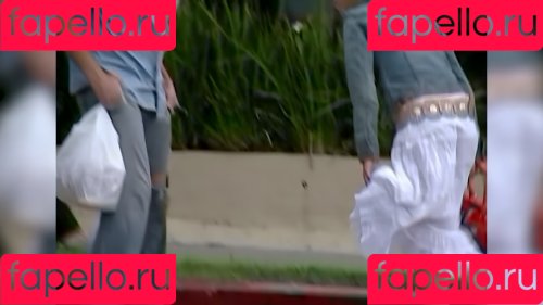 Mila Kunis Onlyfans Photo Gallery 