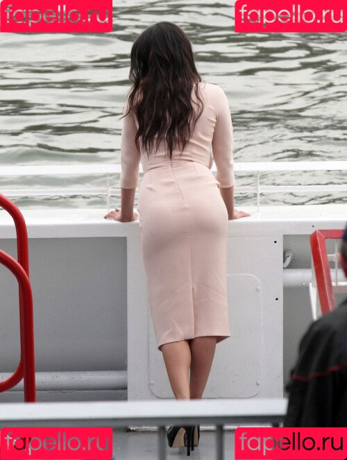 Mila Kunis Onlyfans Photo Gallery 