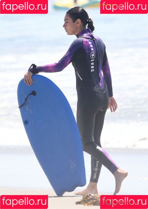 Mila Kunis Onlyfans Photo Gallery 