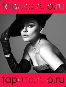 Mila Kunis Onlyfans Photo Gallery 