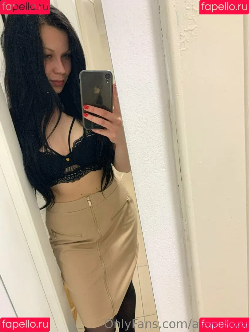 arteich Onlyfans Photo Gallery 