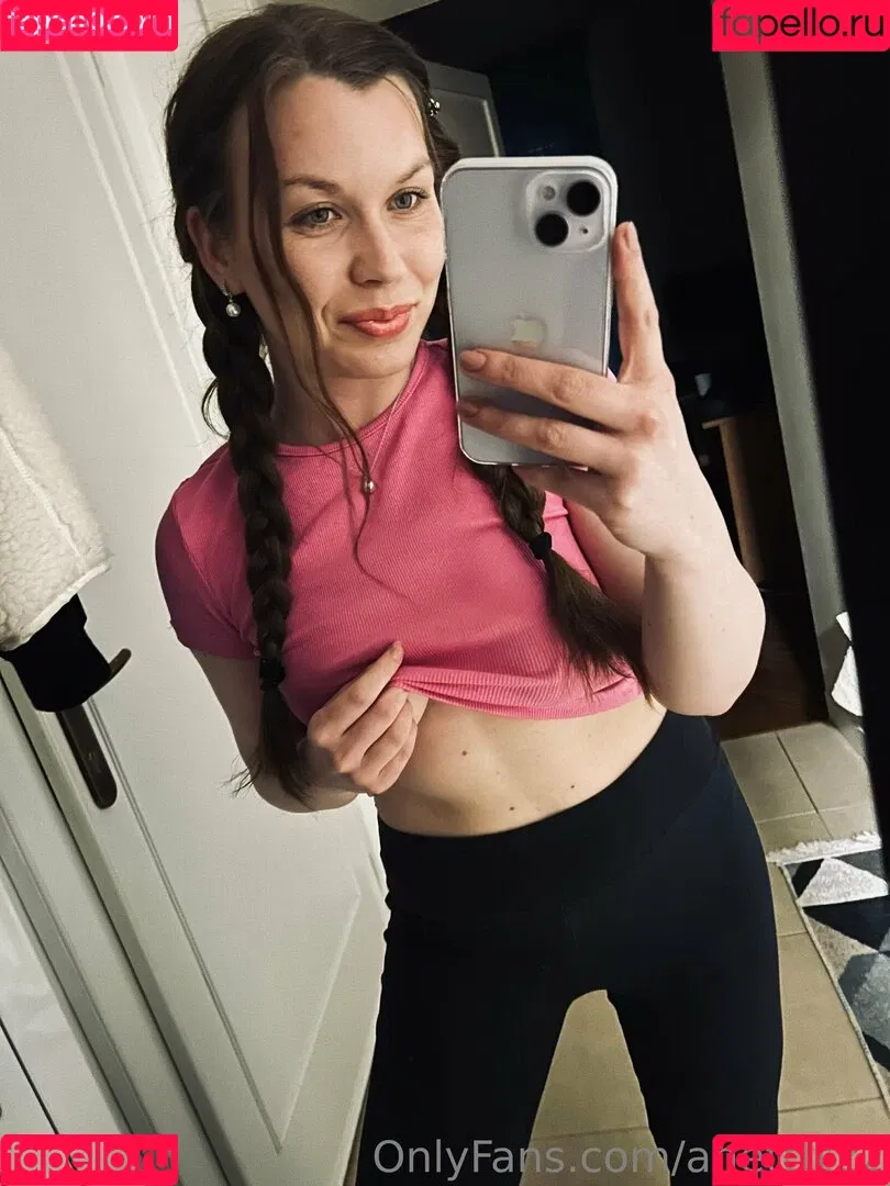 arteich Onlyfans Photo Gallery 