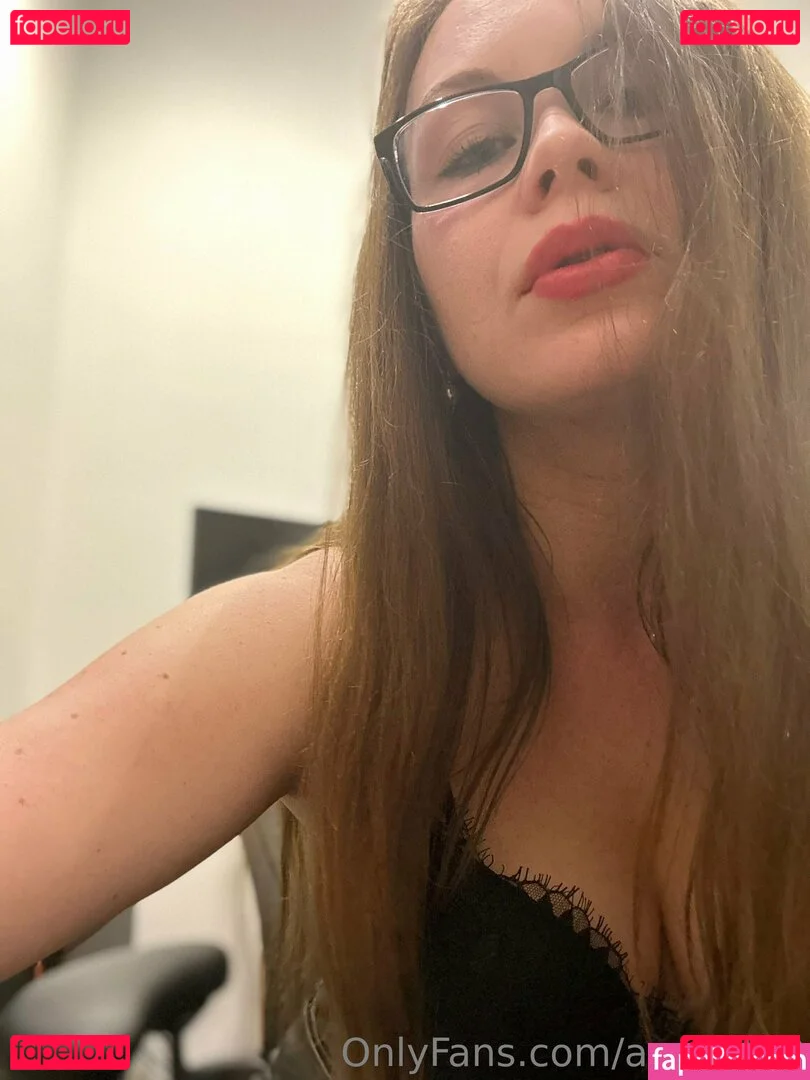 arteich Onlyfans Photo Gallery 