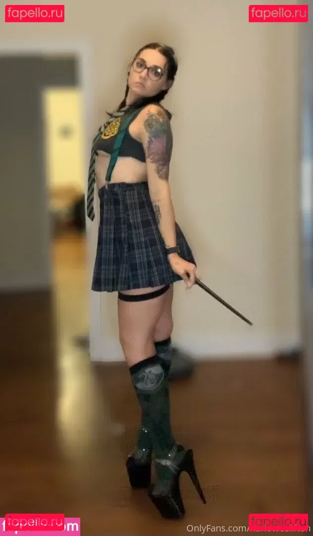 harloweclifton Onlyfans Photo Gallery 