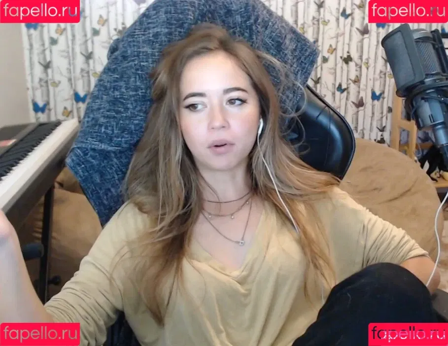 Mayahiga Onlyfans Photo Gallery 
