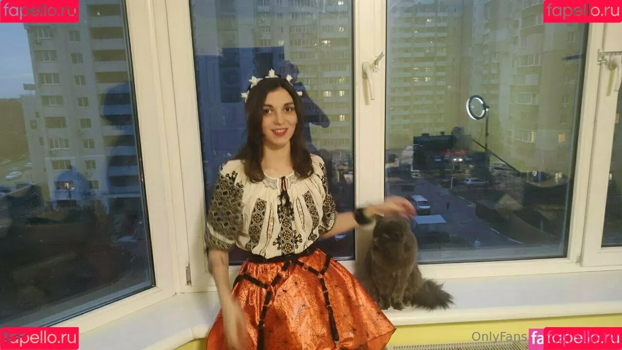 roxquinn Onlyfans Photo Gallery 