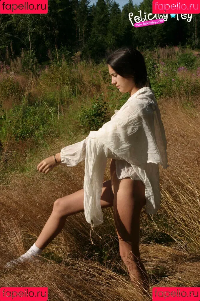 Felicity Fey Onlyfans Photo Gallery 
