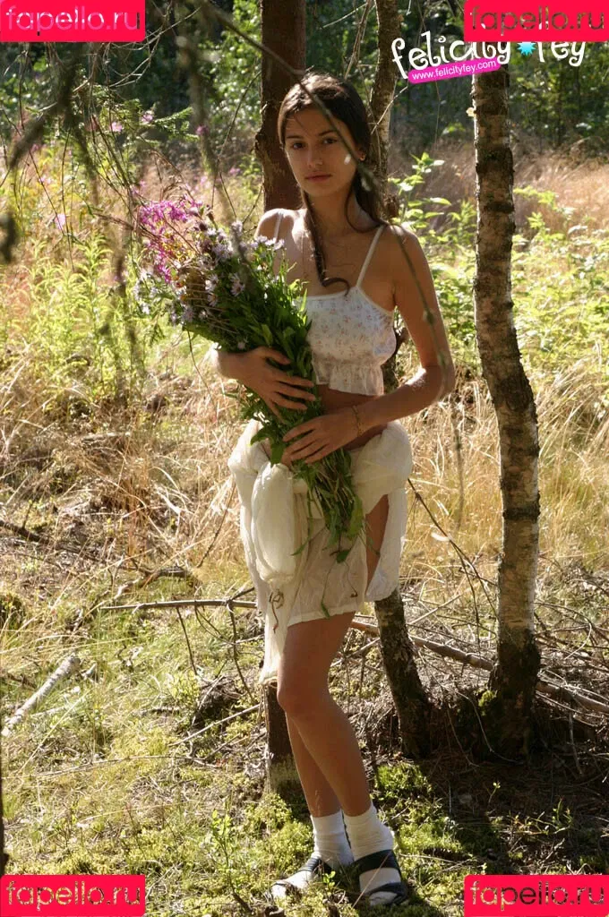 Felicity Fey Onlyfans Photo Gallery 