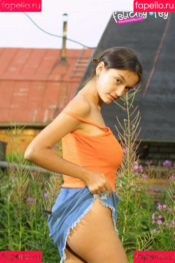Felicity Fey Onlyfans Photo Gallery 