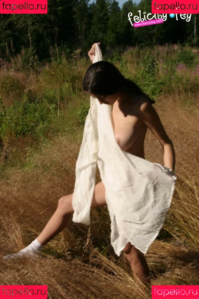 Felicity Fey Onlyfans Photo Gallery 