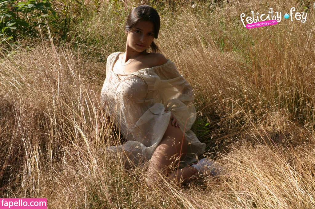 Felicity Fey Onlyfans Photo Gallery 