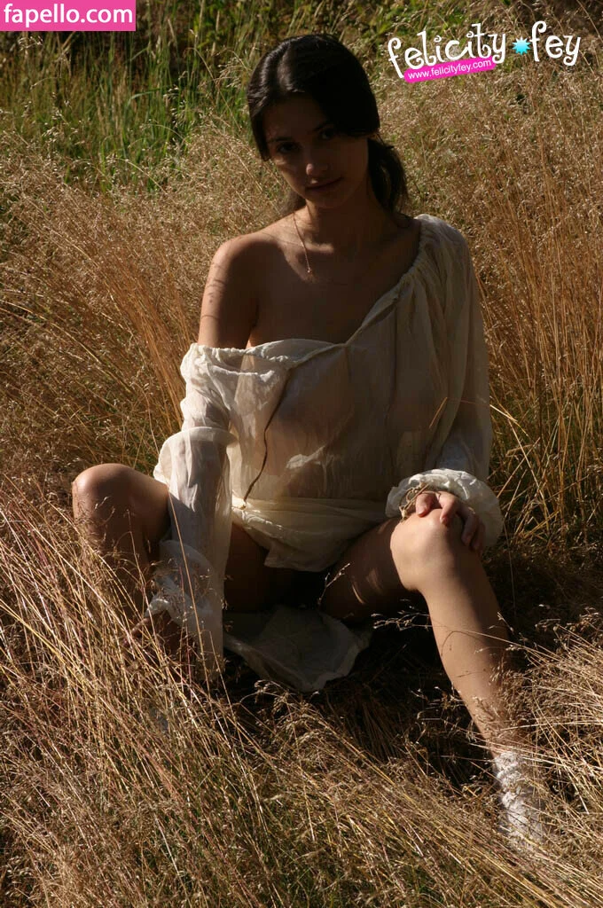 Felicity Fey Onlyfans Photo Gallery 