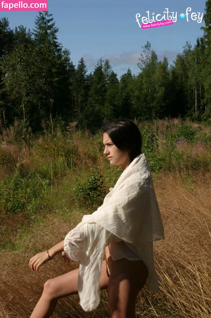 Felicity Fey Onlyfans Photo Gallery 