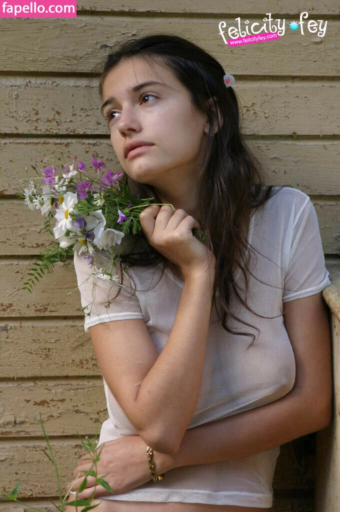 Felicity Fey Onlyfans Photo Gallery 