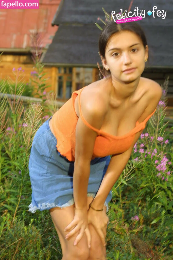 Felicity Fey Onlyfans Photo Gallery 