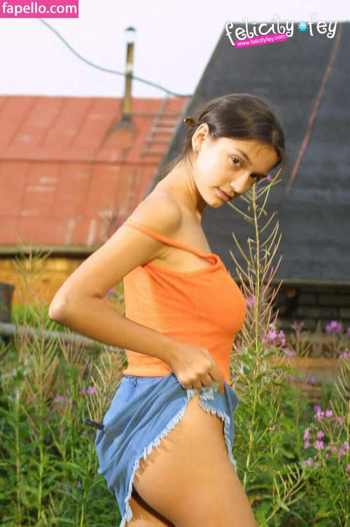 Felicity Fey Onlyfans Photo Gallery 