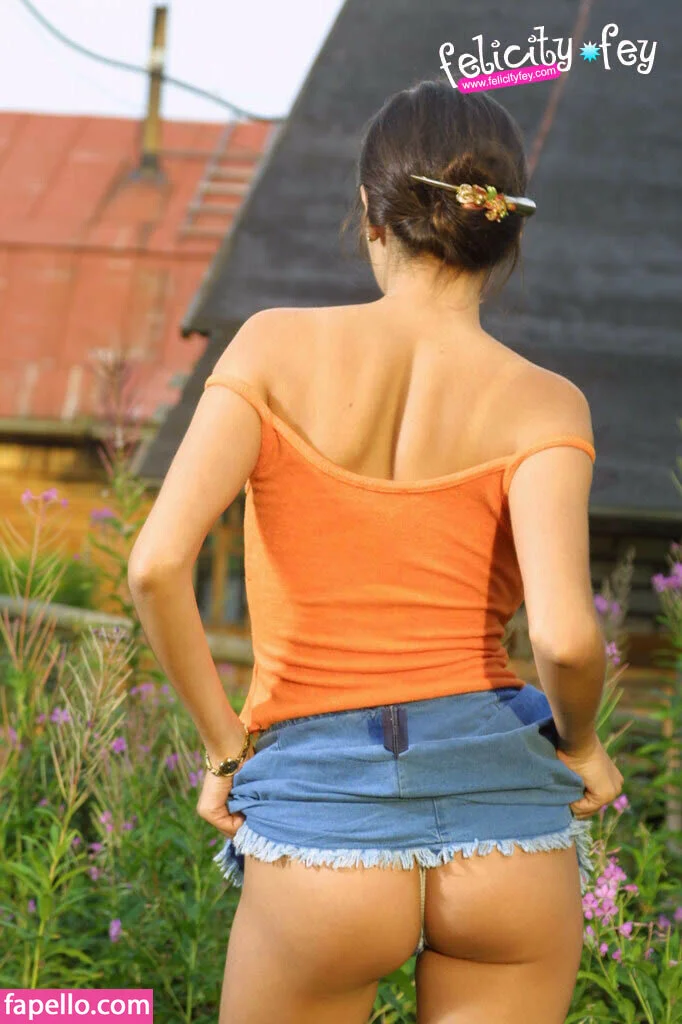 Felicity Fey Onlyfans Photo Gallery 