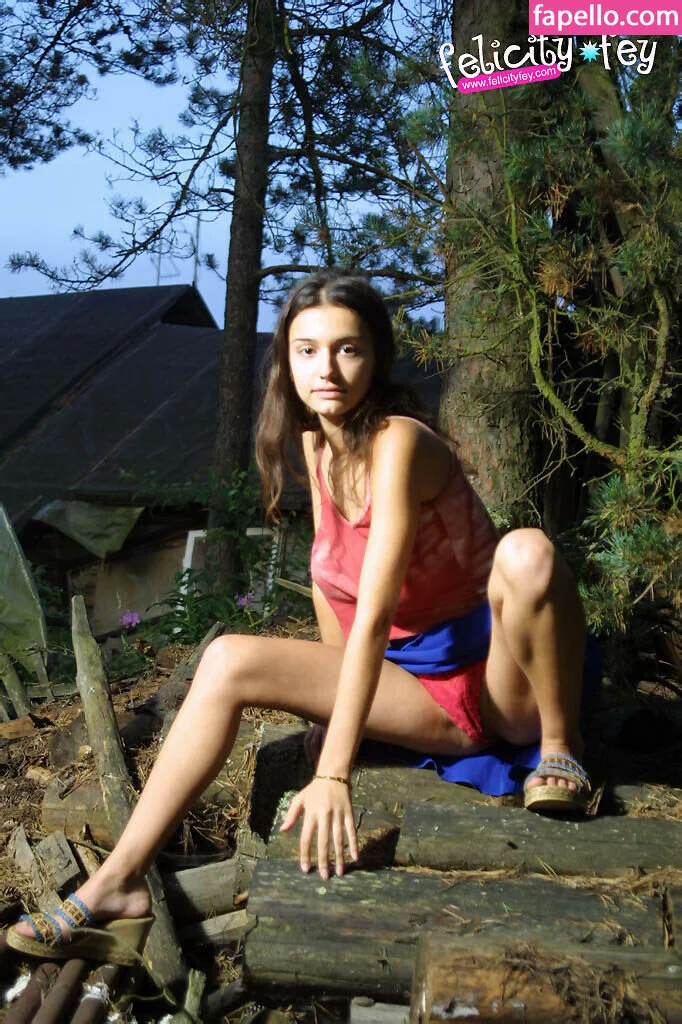 Felicity Fey Onlyfans Photo Gallery 