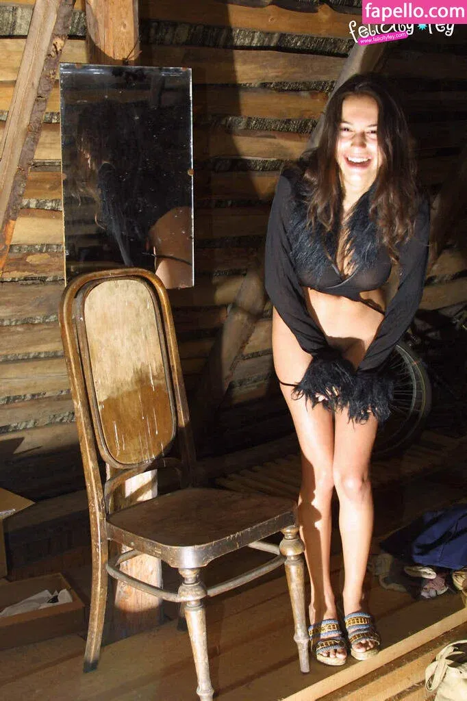 Felicity Fey Onlyfans Photo Gallery 