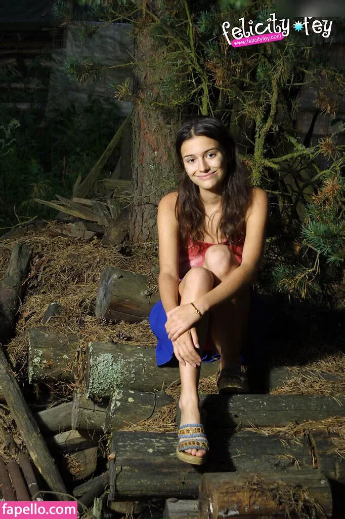 Felicity Fey Onlyfans Photo Gallery 