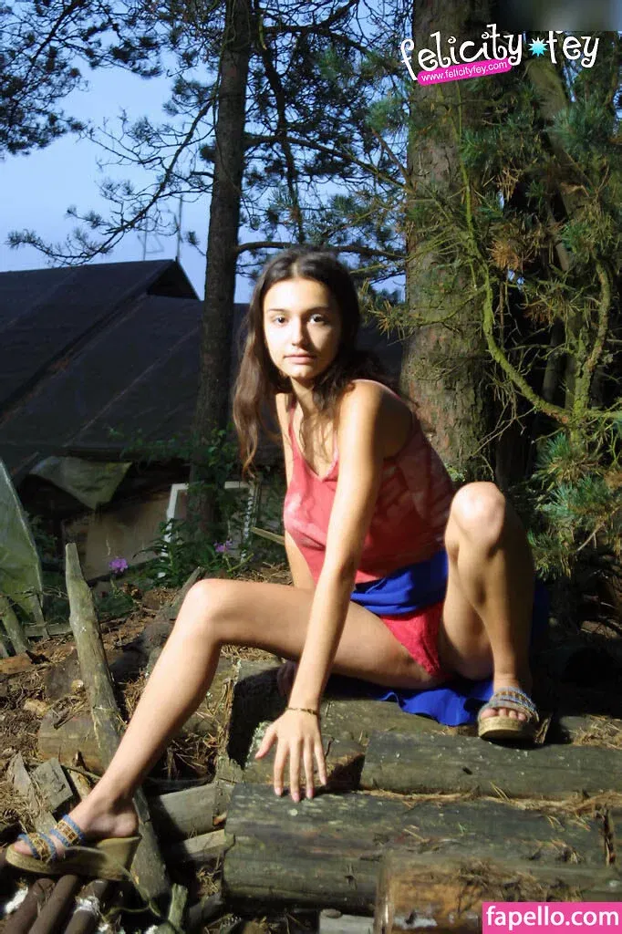 Felicity Fey Onlyfans Photo Gallery 