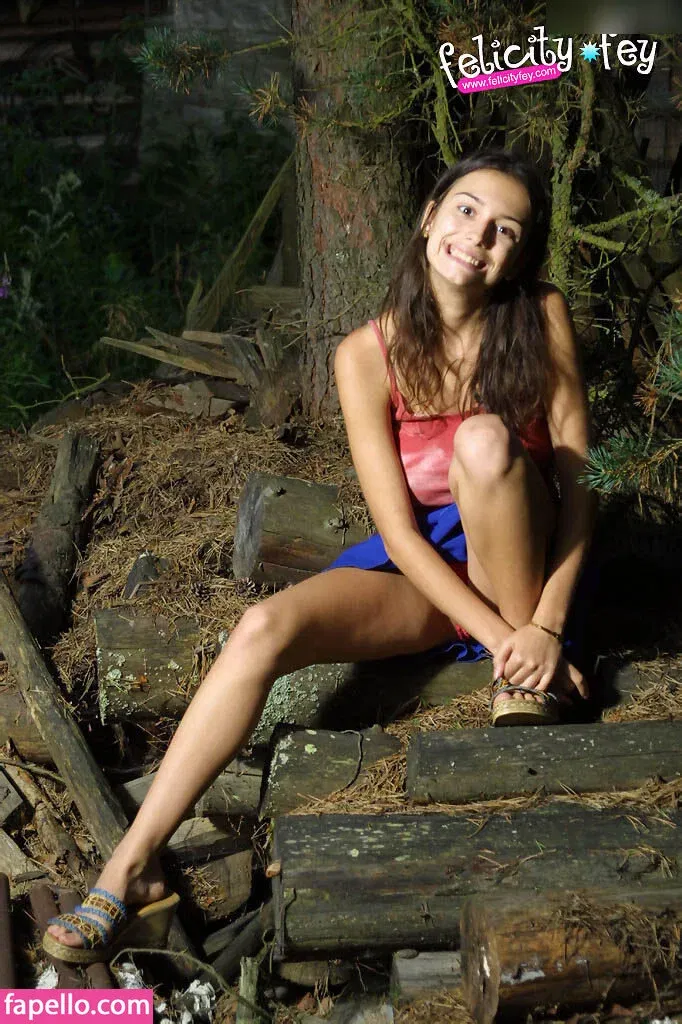 Felicity Fey Onlyfans Photo Gallery 