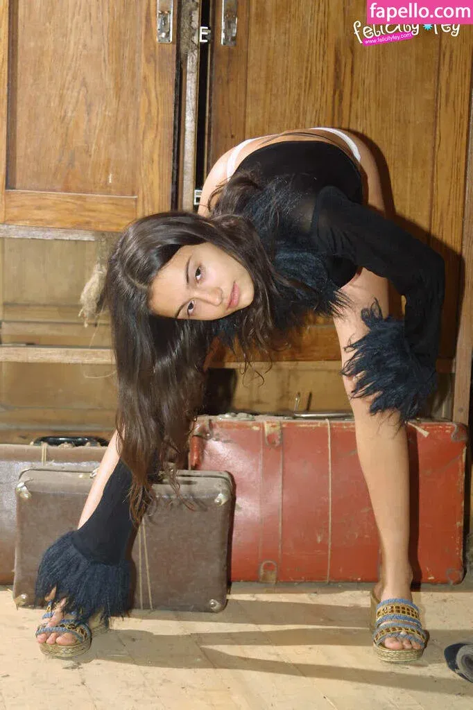 Felicity Fey Onlyfans Photo Gallery 