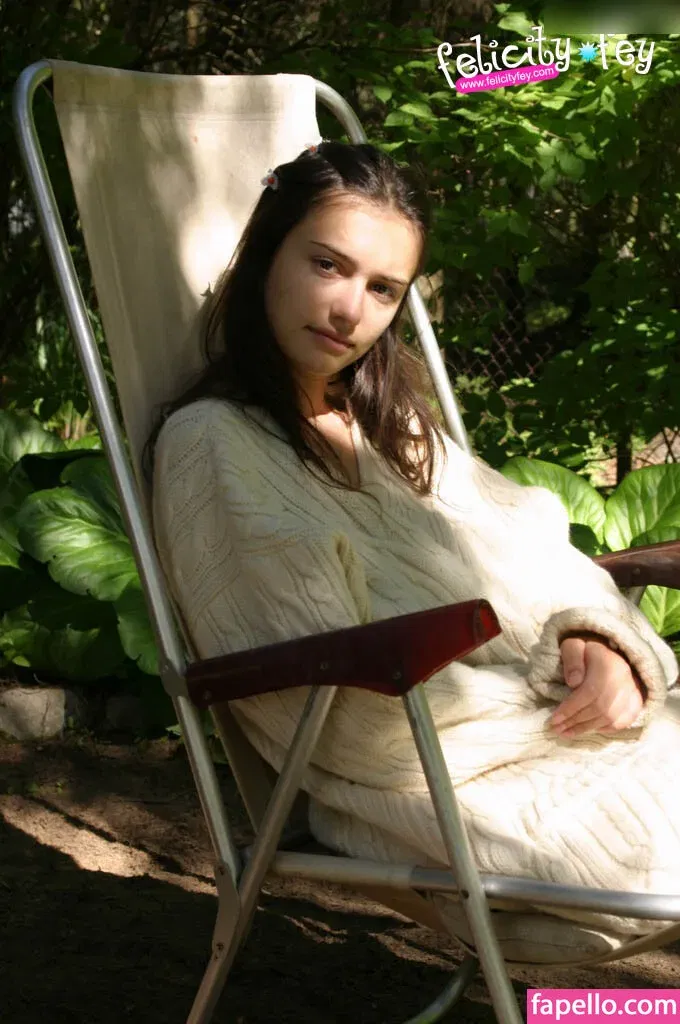 Felicity Fey Onlyfans Photo Gallery 