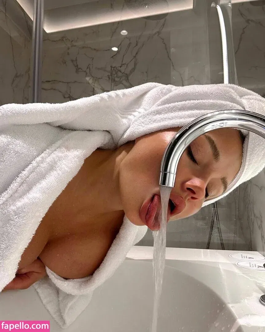 whitecrush Onlyfans Photo Gallery 