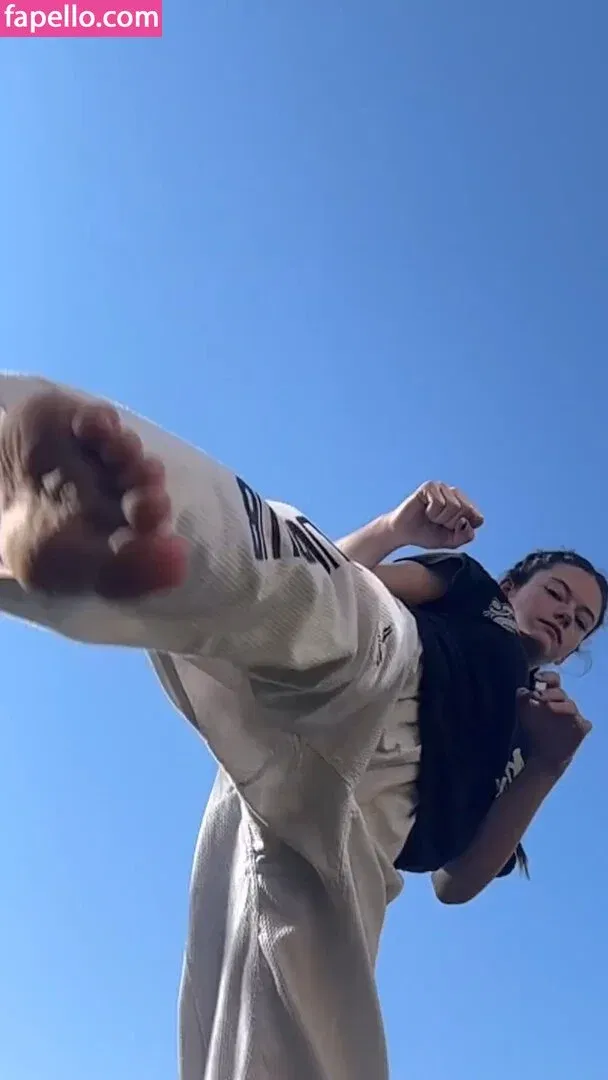 missmaikovip Onlyfans Photo Gallery 