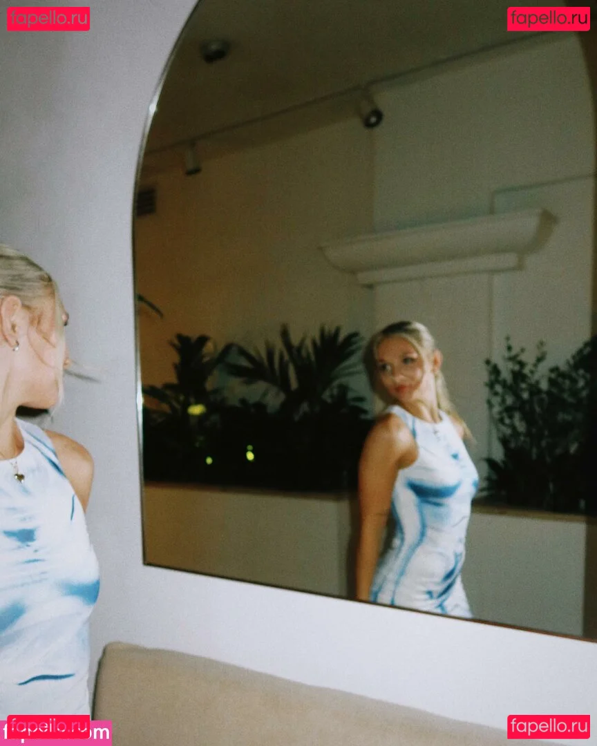 Julia Hart Onlyfans Photo Gallery 