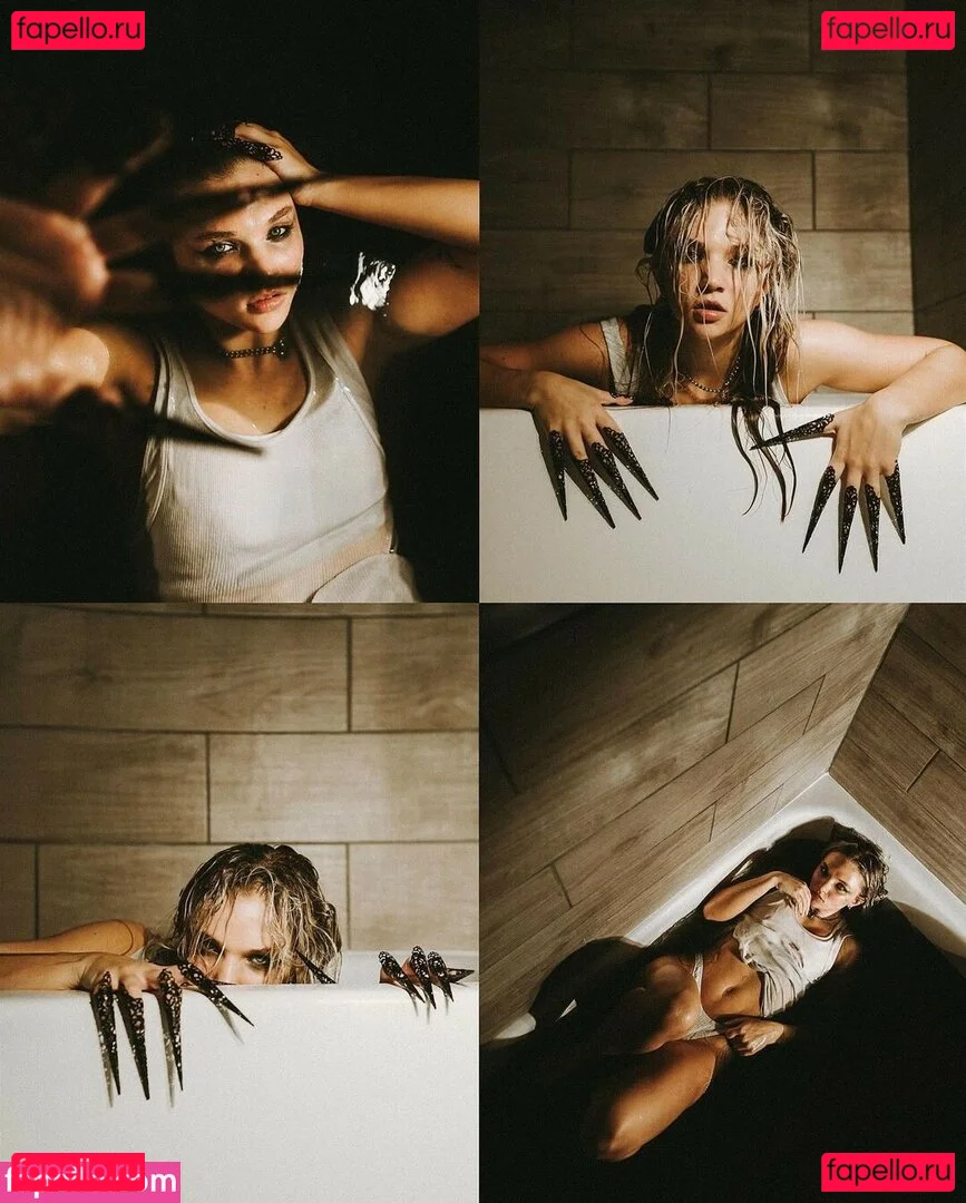 Julia Hart Onlyfans Photo Gallery 