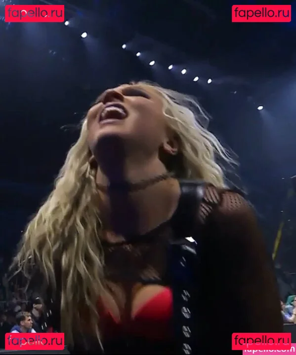 Julia Hart Onlyfans Photo Gallery 