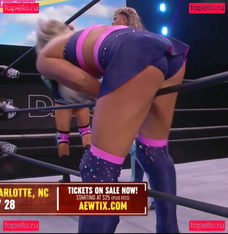 Julia Hart Onlyfans Photo Gallery 