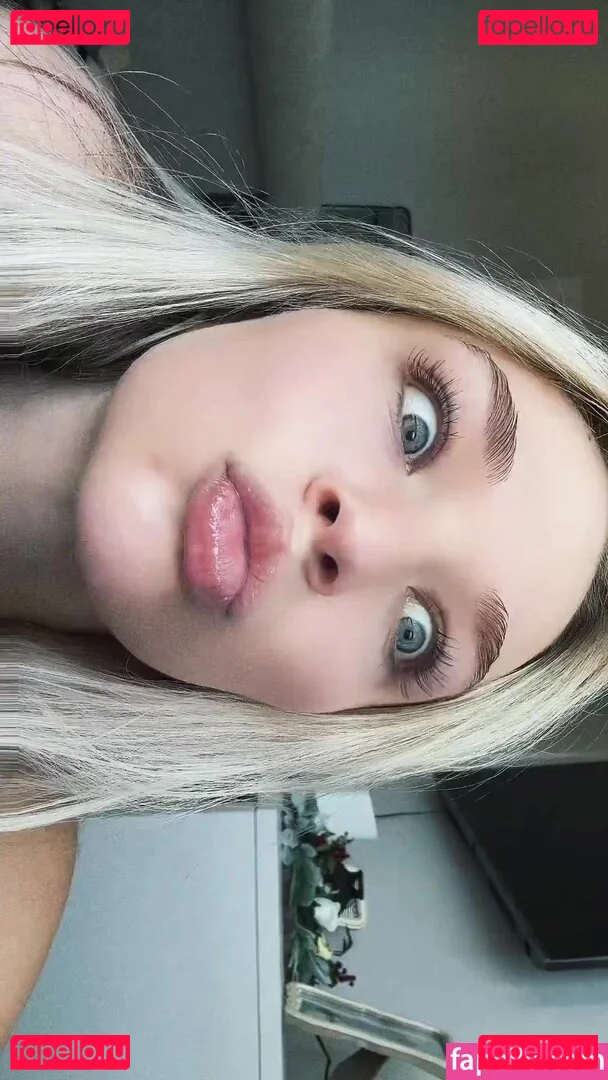 Julia Hart Onlyfans Photo Gallery 