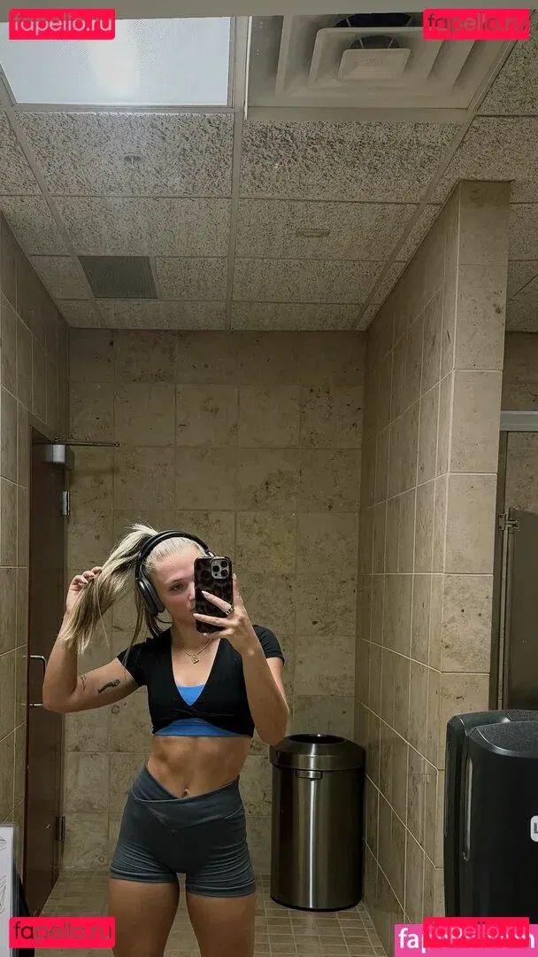 Julia Hart Onlyfans Photo Gallery 